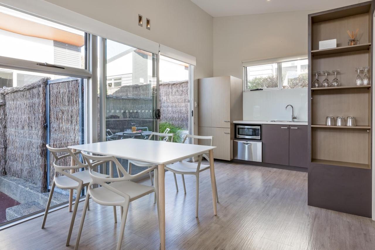 Smiths Beach Resort Yallingup Bagian luar foto A typical apartment at the Village